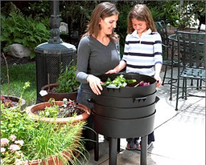The Can-O-Worms composter makes great compost